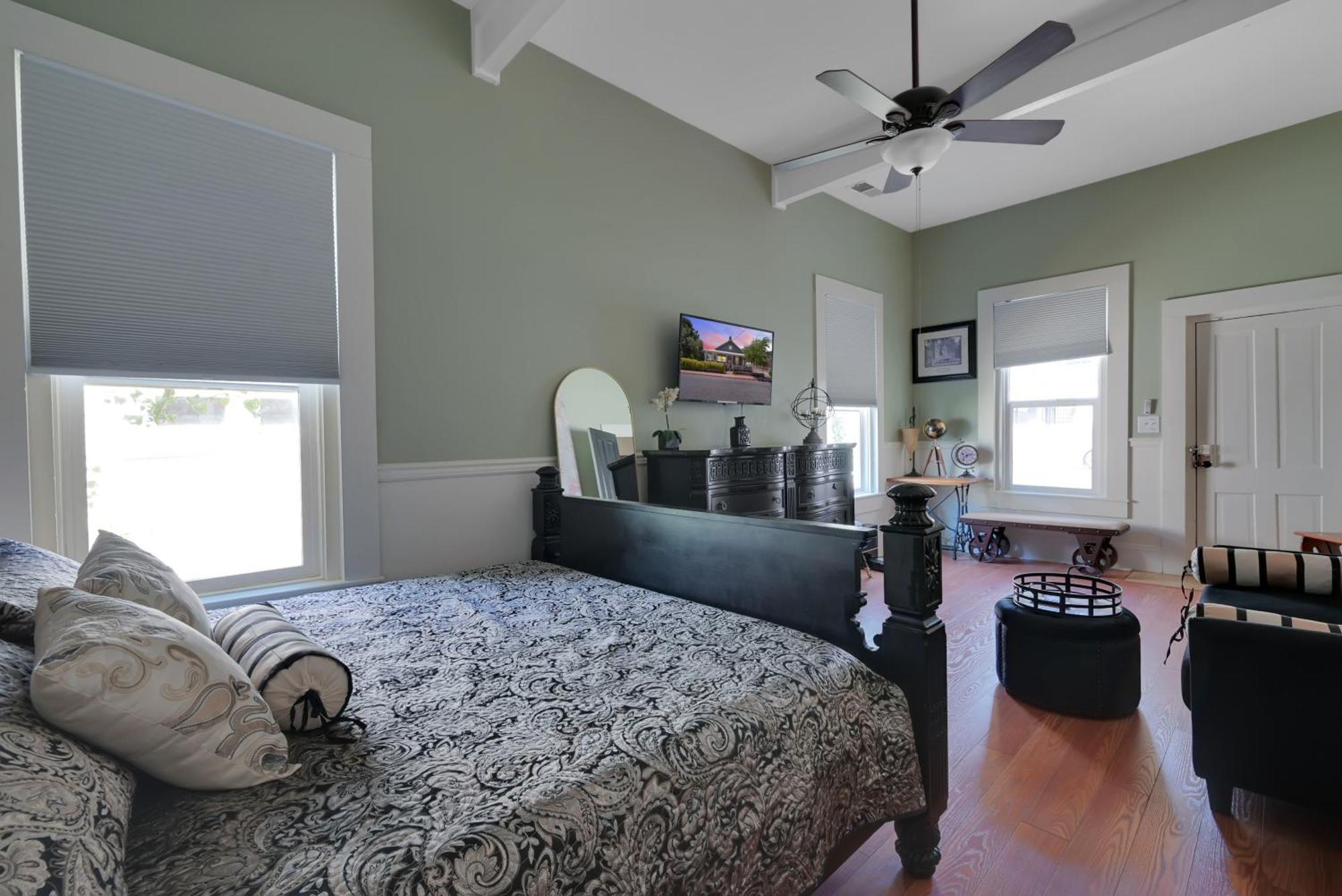 Spacious Downtown Jackson Retreat- Historic Hangout Buitenkant foto