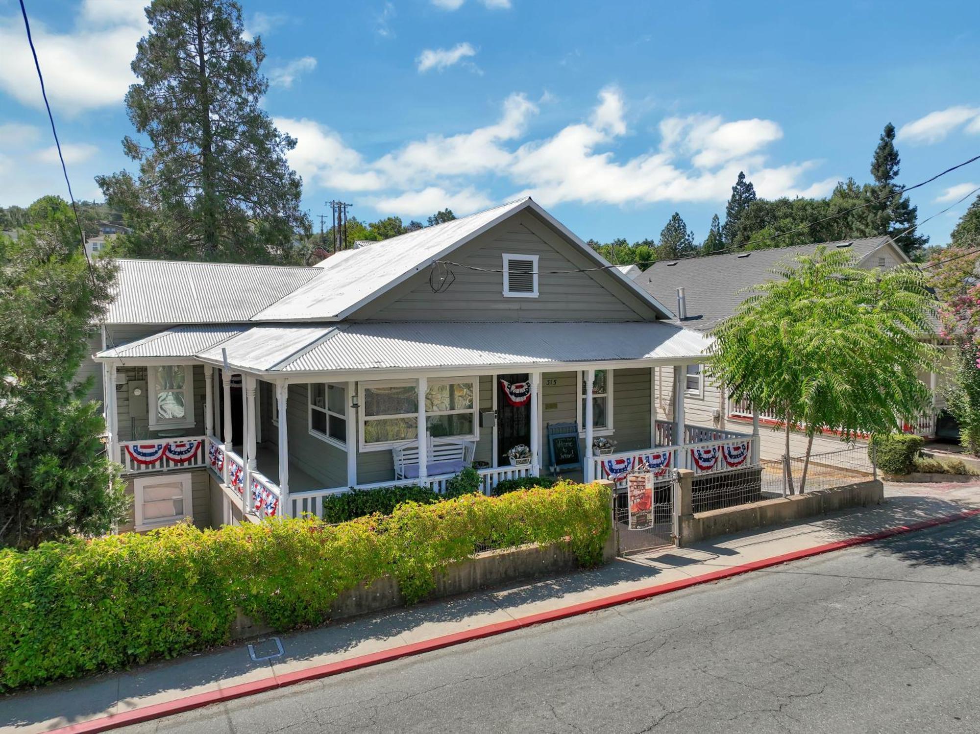 Spacious Downtown Jackson Retreat- Historic Hangout Buitenkant foto