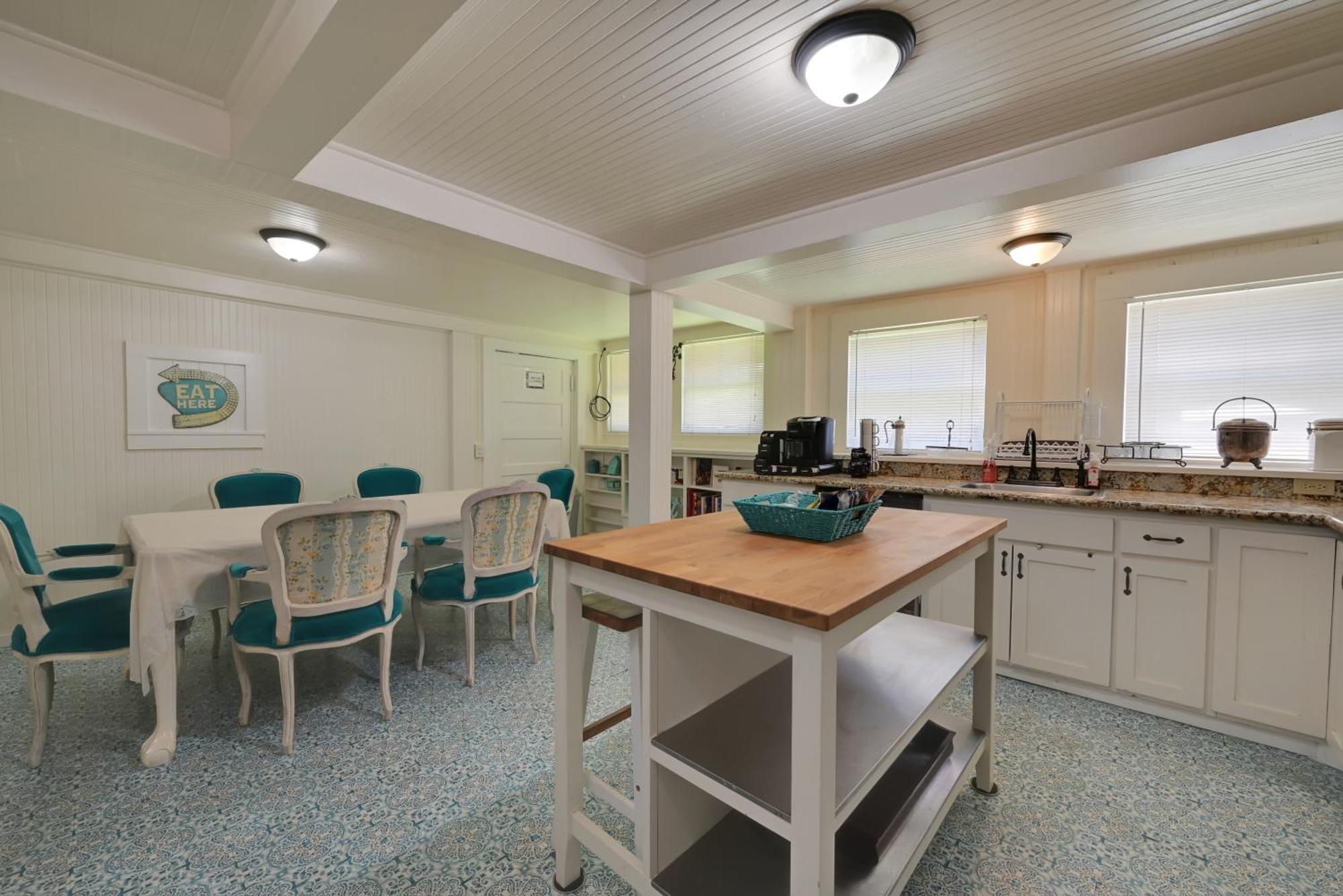 Spacious Downtown Jackson Retreat- Historic Hangout Buitenkant foto